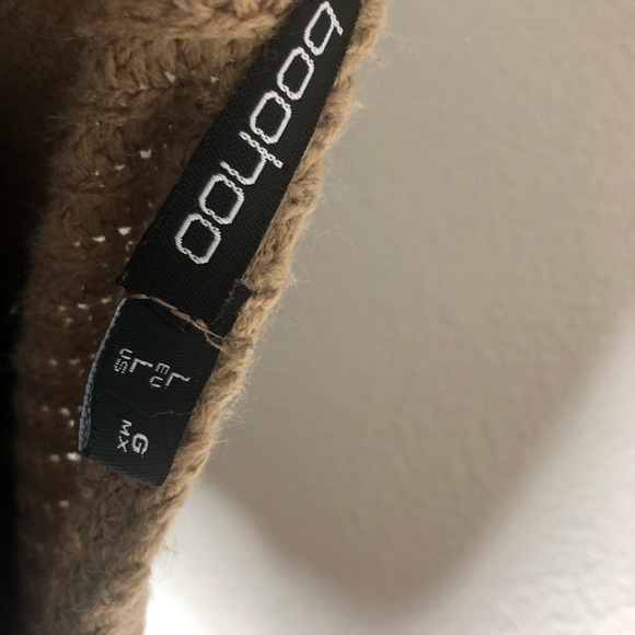 Khaki sweater, Size Large - Picture 5 of 6